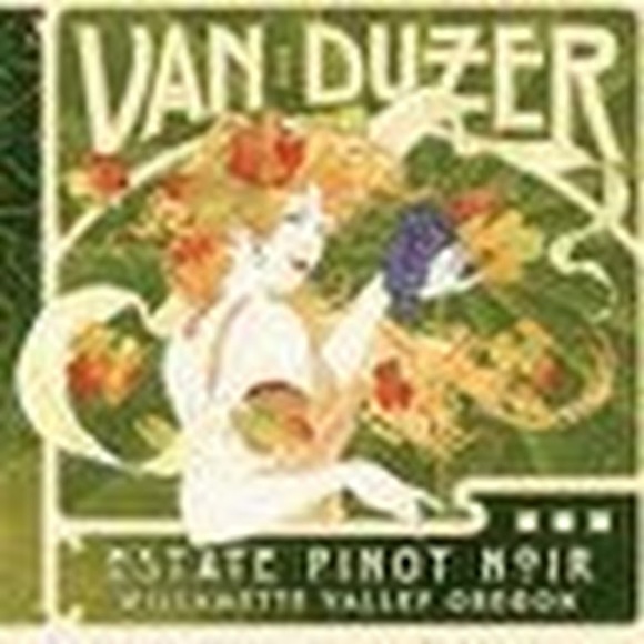 Profile Picture of Lauren Vanduser (@lmvanduser) on Poshmark