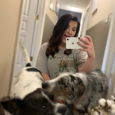 Profile Picture of Elizabeth Hendricks (@Elizlee1) on Twitter