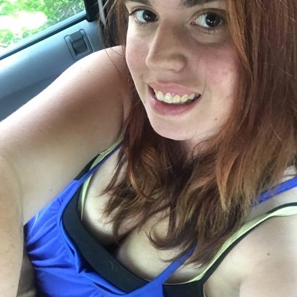 Profile Picture of Danielle Goben (@daniellegoben) on Poshmark