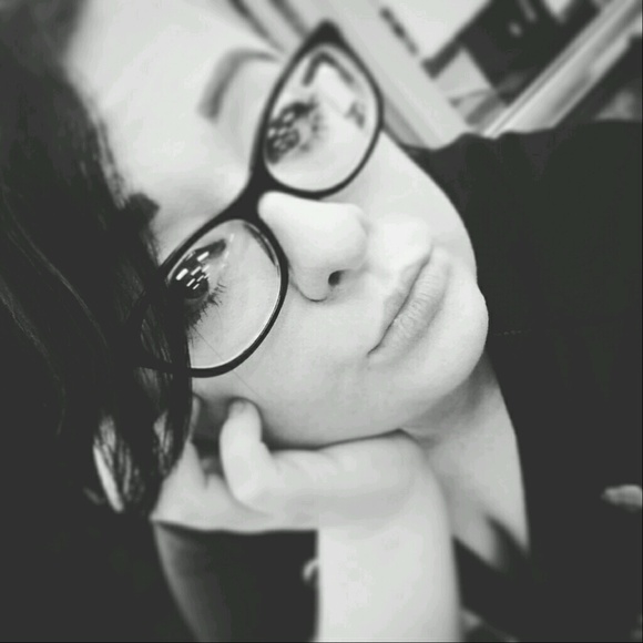 Profile Picture of Danielle Miesner (@missxdani) on Poshmark