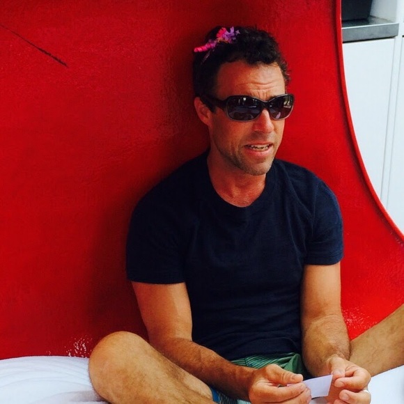 Profile Picture of Matt Metcalfe (@sologood) on Poshmark