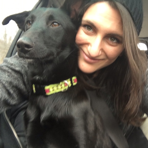 Profile Picture of Dana Asadorian (@danaasadorian) on Poshmark