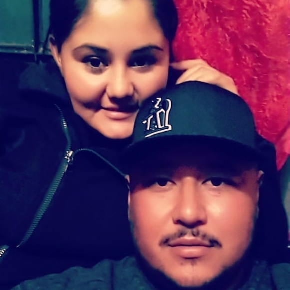 Profile Picture of Joel Rosas (@joelrss9) on Poshmark