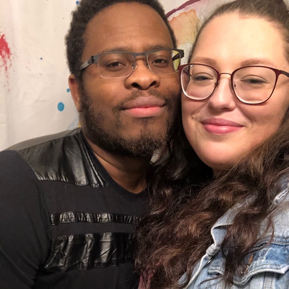 Constance Covak - Poshmark Profile Picture of Constance Covak (@constancecovak) on Poshmark