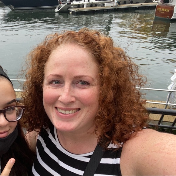 Profile Picture of Rita Tong (@rita_tong) on Poshmark