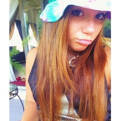 Profile Picture of Julia Is Bae (@yeetxdeesso) on Twitter