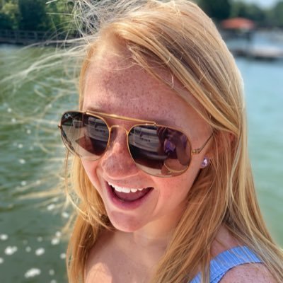 Profile Picture of Elizabeth (@ElizabethBruml1) on Twitter