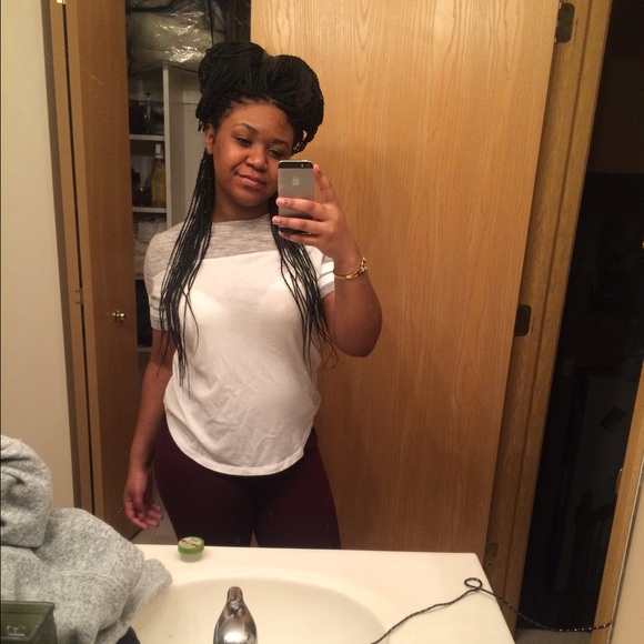 Profile Picture of Janee Earnest (@janee_ayanna) on Poshmark