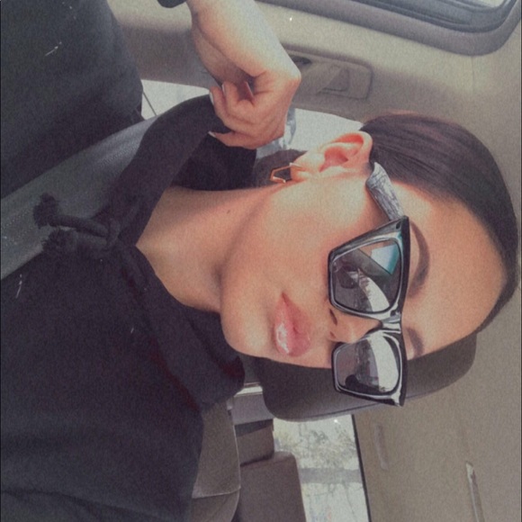 Profile Picture of Caley Brown (@caley_brown) on Poshmark