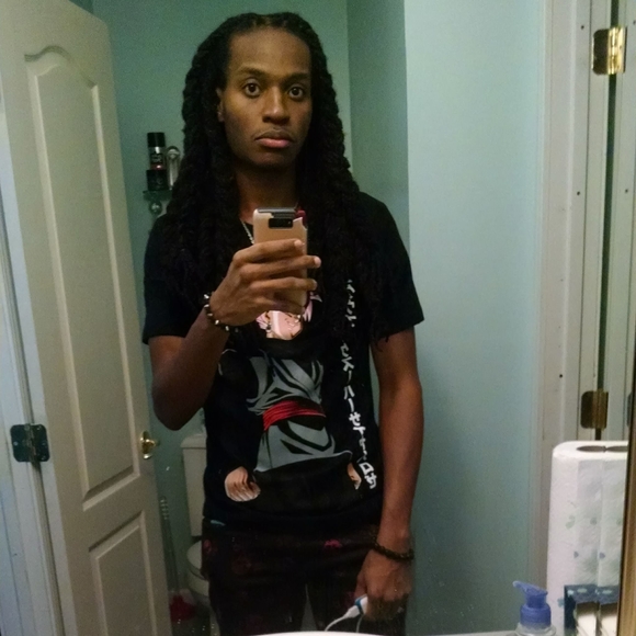 Profile Picture of Derrick Francisco (@razorwraith) on Poshmark