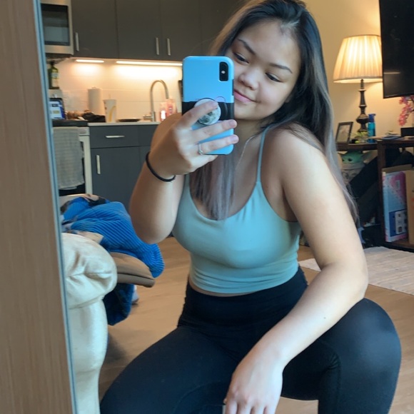 Profile Picture of Jillian Emerson (@emersonjillian3) on Poshmark