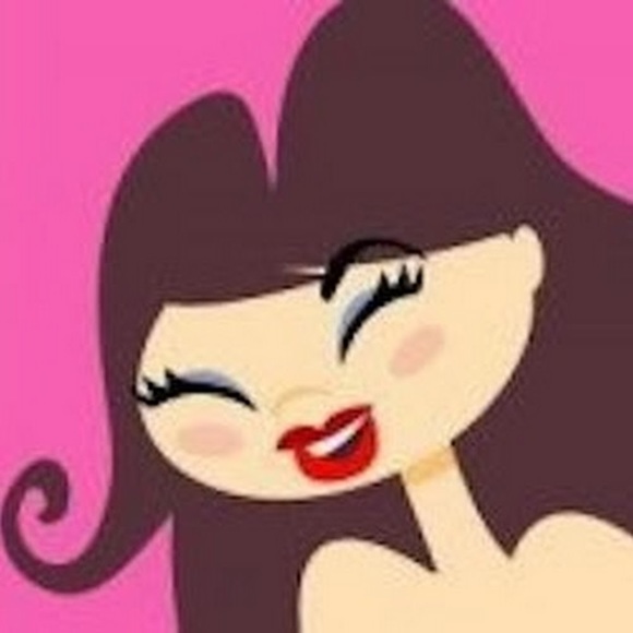 Profile Picture of Alecyaa Tamara (@alecyaat) on Poshmark