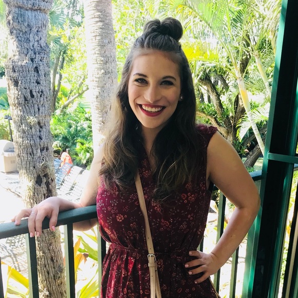 Profile Picture of Cora Ferrell (@coraferrell) on Poshmark