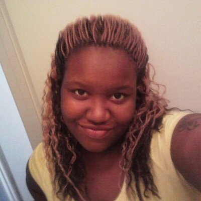 Profile Picture of Carolyn Mclemore (@collegegirl901) on Twitter