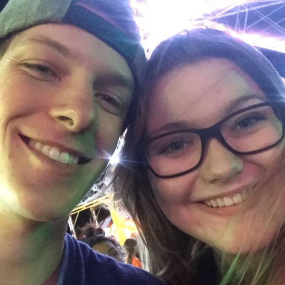 Profile Picture of Dillon Sowards (@123dswords) on Poshmark