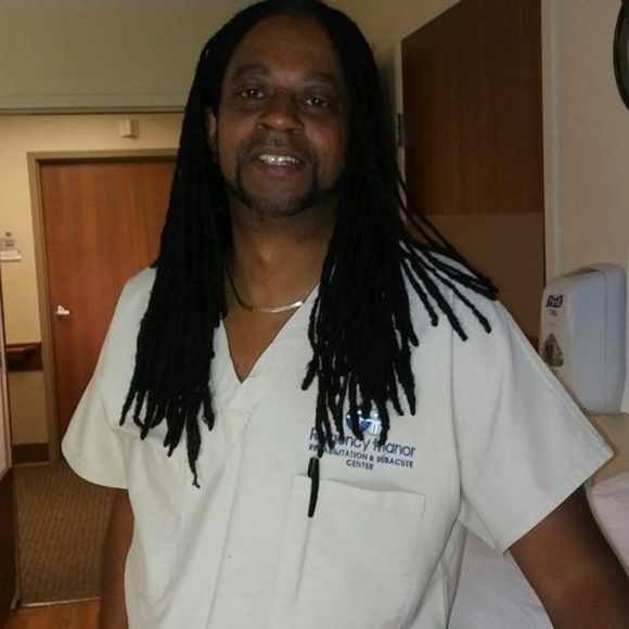 Profile Picture of Darrell Moore (@darrellmoore107) on Poshmark