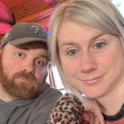 Niki Erickson - Tiktok Profile Picture of Niki Erickson (@tikitokiniki) on Tiktok