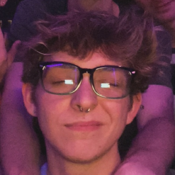 Profile Picture of Dylan Wilburn (@dylan_wilburn) on Poshmark