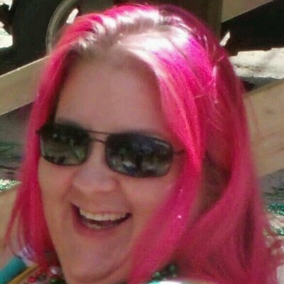 Profile Picture of Tracy Clement (@pinke01973) on Twitter