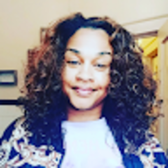 Profile Picture of Chrissy Stewart (@chrissystewa691) on Poshmark