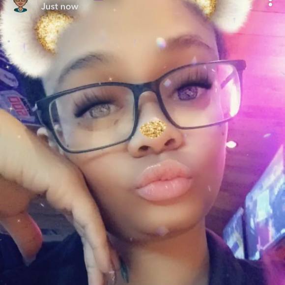 Profile Picture of Jae Mo (@mojae16) on Poshmark