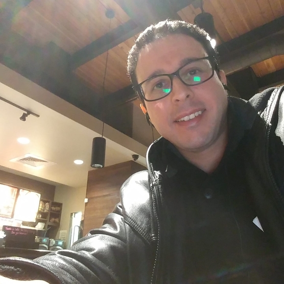 Profile Picture of Jonas Jonas (@youned) on Poshmark