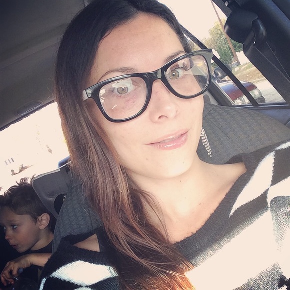Profile Picture of Jamilla Wormley (@chavaune31) on Poshmark