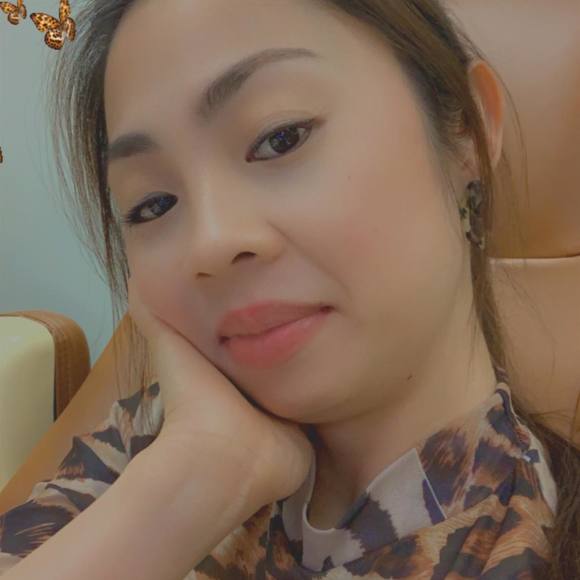 Profile Picture of Sophia Do (@tuyetphong) on Poshmark