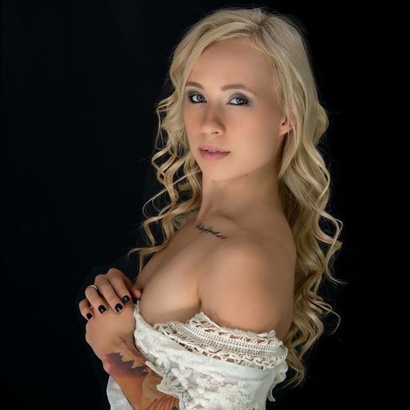 Profile Picture of Orianna Wood (@welderdear) on Poshmark