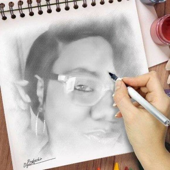 Profile Picture of Renee Lamar (@reneelamar3333) on Poshmark