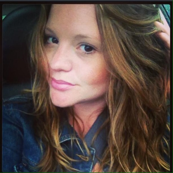 Profile Picture of Christine Marroni (@lolabean15) on Poshmark