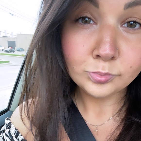 Profile Picture of Brittany Cipro (@brittanycipro) on Poshmark