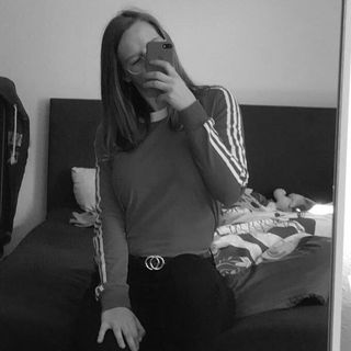 Profile Picture of Emy Schmidt (@emy.schmidt.71) on Facebook