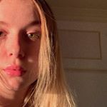 Profile Picture of béatrice bertrand (@beaa.bee) on Instagram