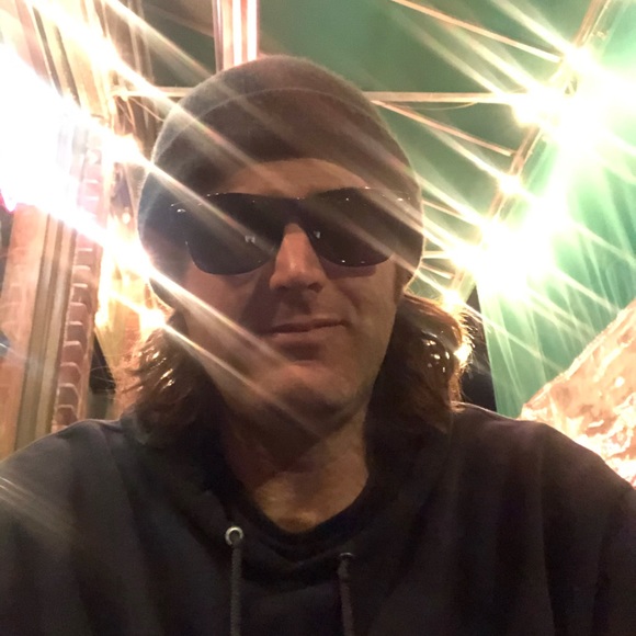 Profile Picture of Thomas Slonecker (@thomasslonecker) on Poshmark