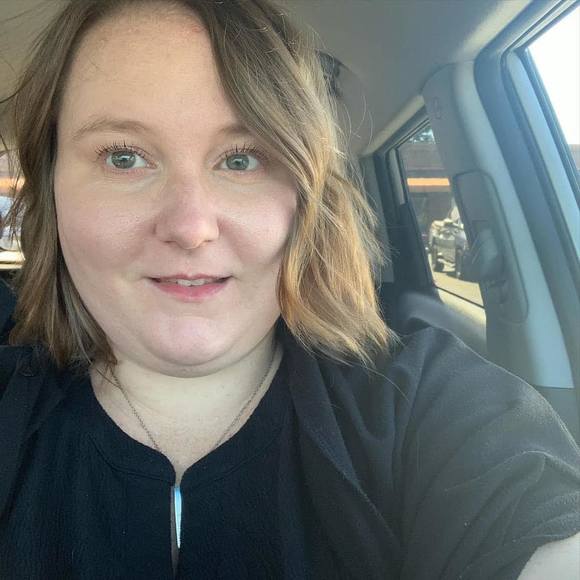 Profile Picture of Peggy Zoellner (@pegburt42) on Poshmark