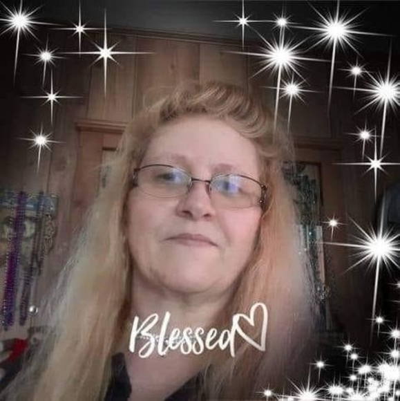 Profile Photo of Karen Riley (@karenriley225) on Poshmark