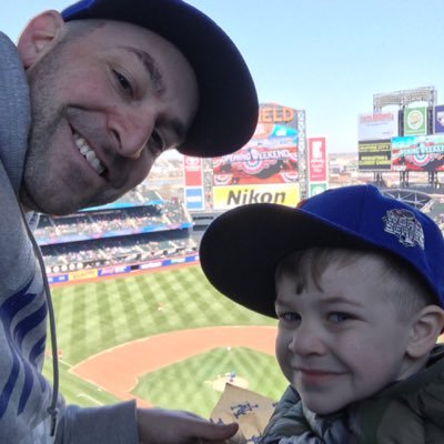 Profile Picture of Adam Bloom (@TheLsCommish) on Twitter