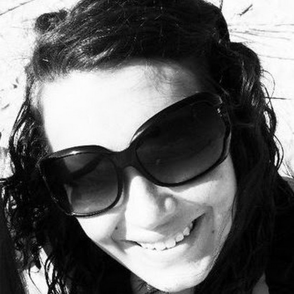 Profile Picture of Caryn Farrell (@carynnoel22) on Poshmark