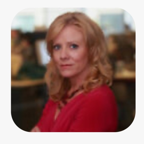 Profile Picture of Casey’s Closet (@caseyscloset630) on Poshmark