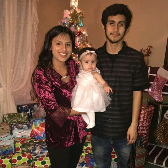 Profile Picture of Brittney Ramirez (@brittneyeloise) on Poshmark