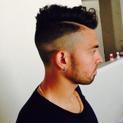 Profile Picture of Carlos (@CarlAshley11) on Twitter