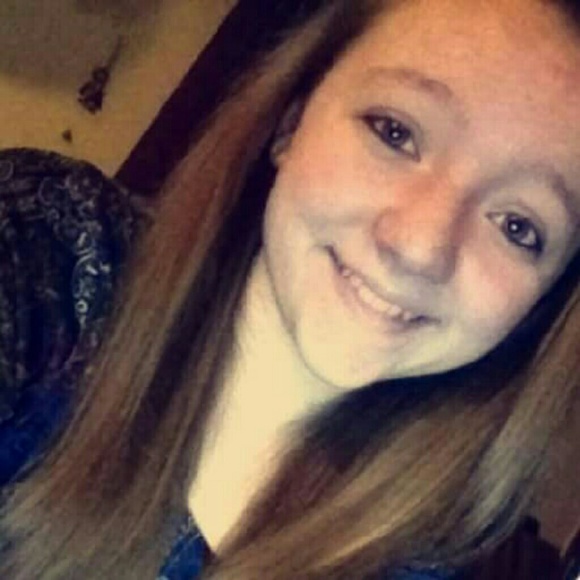 Profile Picture of Dustyn Stewart (@dustyn4) on Poshmark