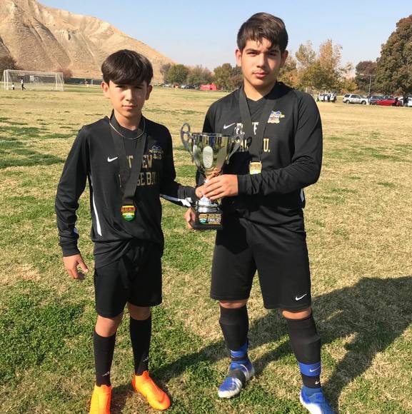 Profile Picture of Joel Ambriz (@joelambriz) on Poshmark