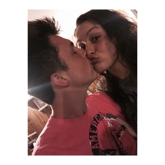 Profile Picture of Austin Clark (@stayfuxkinghigh) on Poshmark