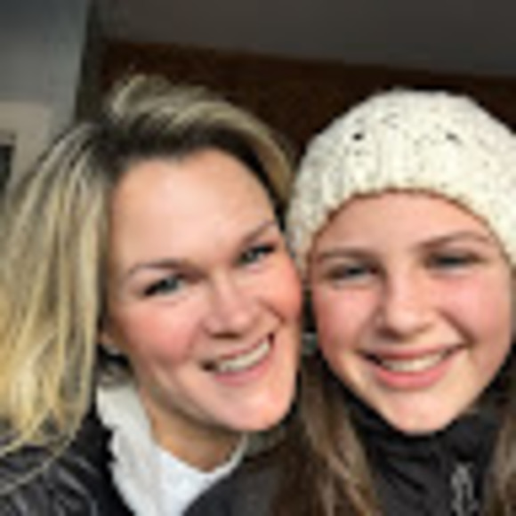 Profile Picture of Carrie Trythall (@ctrythall) on Poshmark