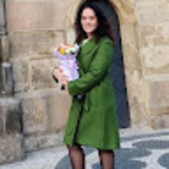 Profile Picture of Sima Gendelman (@gnsima) on Poshmark