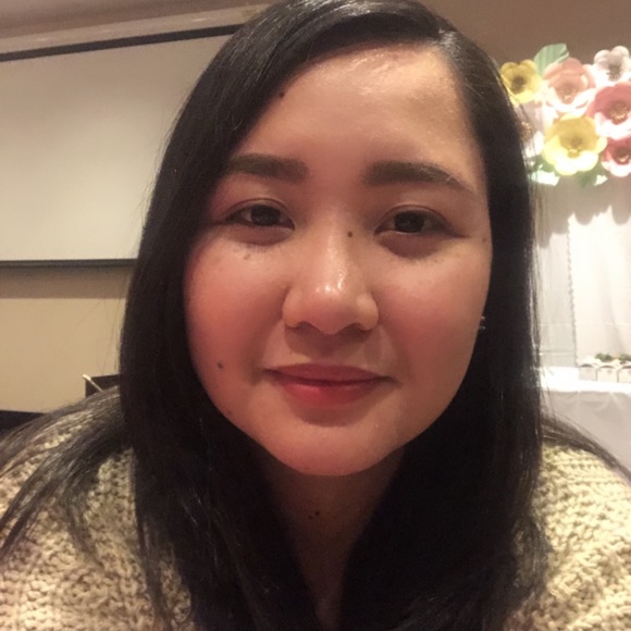 Profile Picture of Lilibeth Antolin (@bethantolin7) on Poshmark