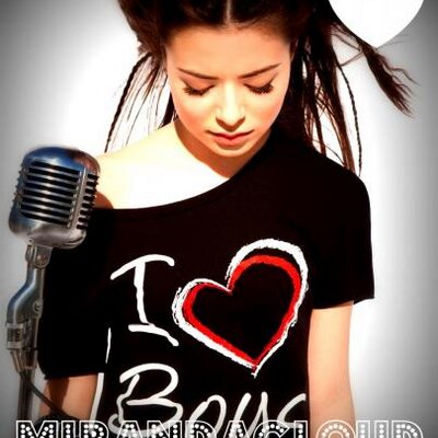 Profile Picture of Miranda Fansite (@MirandaCloud) on Twitter