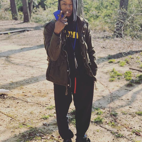 Profile Picture of Kenderek Fairlee (@kenderekf123) on Poshmark